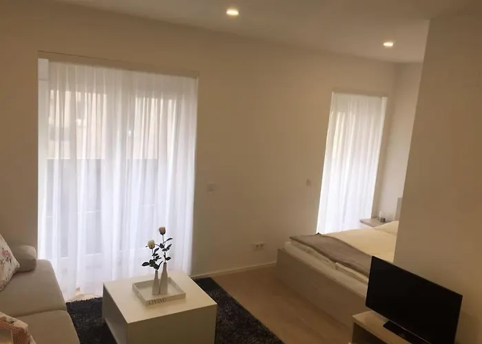 דירה New - 10 Min Downtown