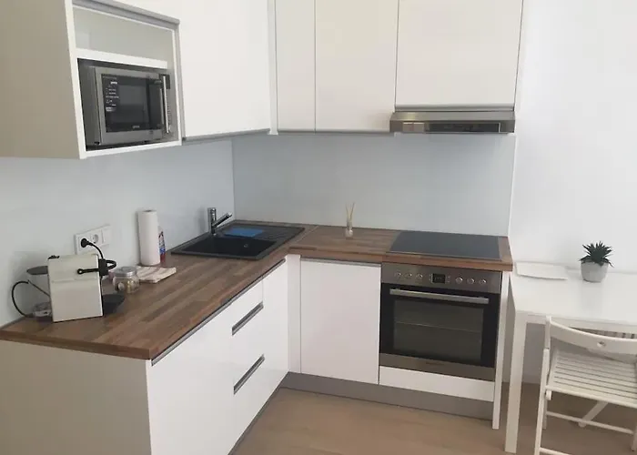 דירה New - 10 Min Downtown *