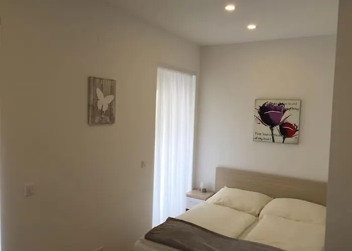 New - 10 Min Downtown דירה *