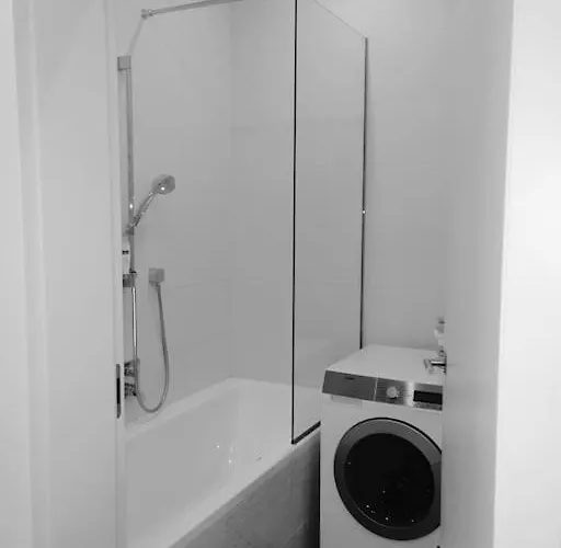 New - 10 Min Downtown וינה